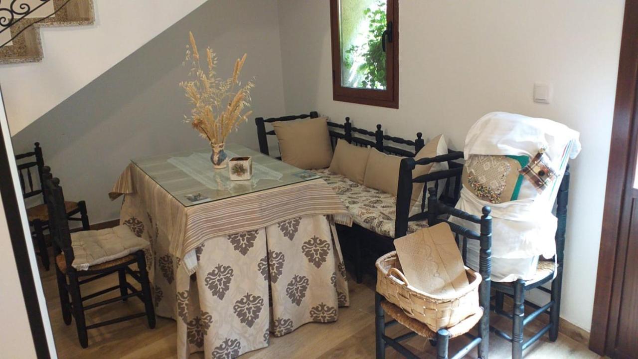 Apartamentos El Arenal Acebo Luaran gambar