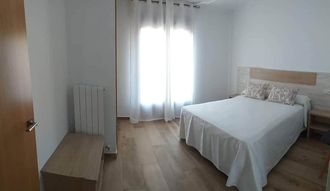 Apartamentos El Arenal Acebo Luaran gambar