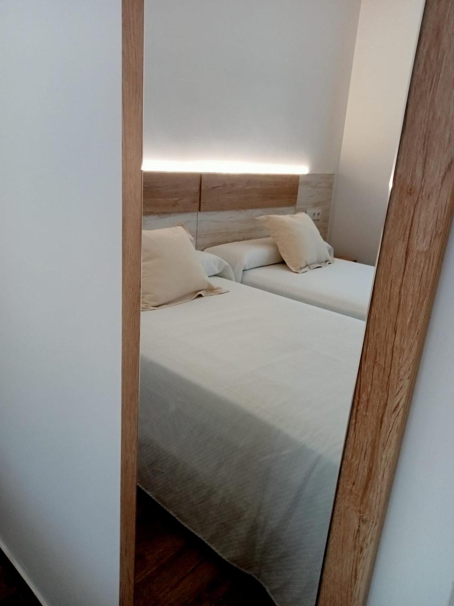 Apartamentos El Arenal Acebo Bilik gambar