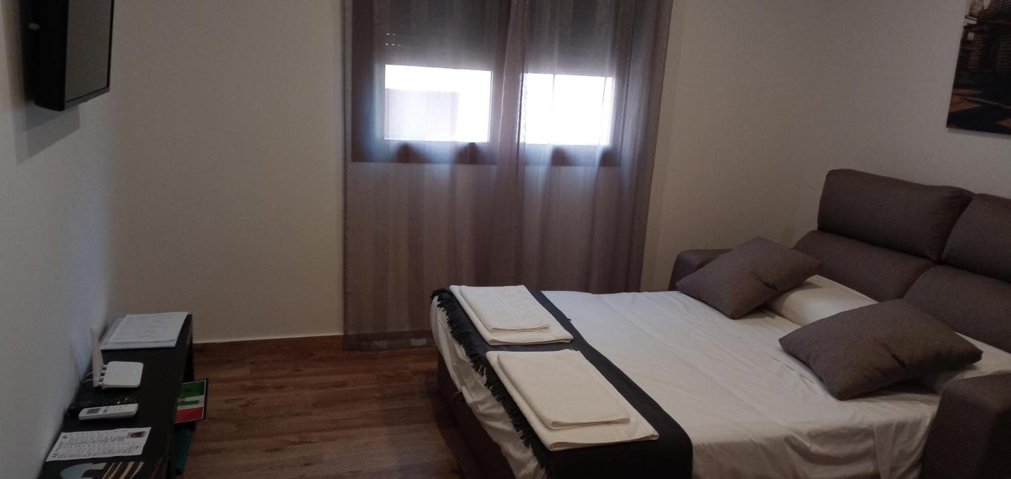 Apartamentos El Arenal Acebo Bilik gambar