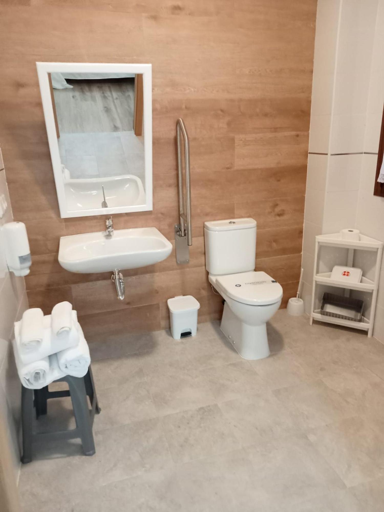 Apartamentos El Arenal Acebo Bilik gambar