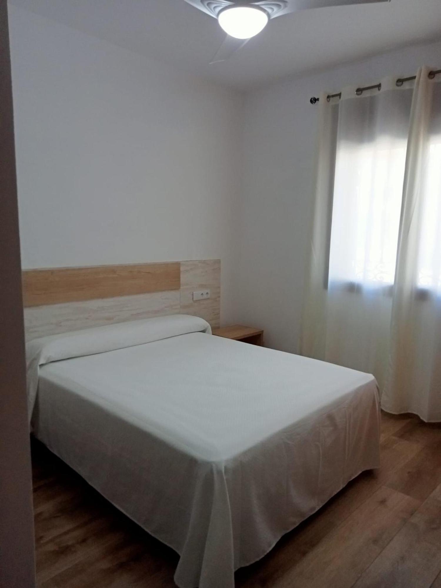 Apartamentos El Arenal Acebo Bilik gambar