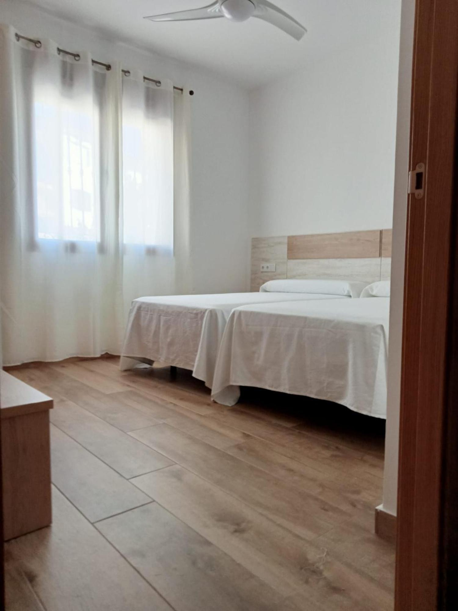 Apartamentos El Arenal Acebo Bilik gambar